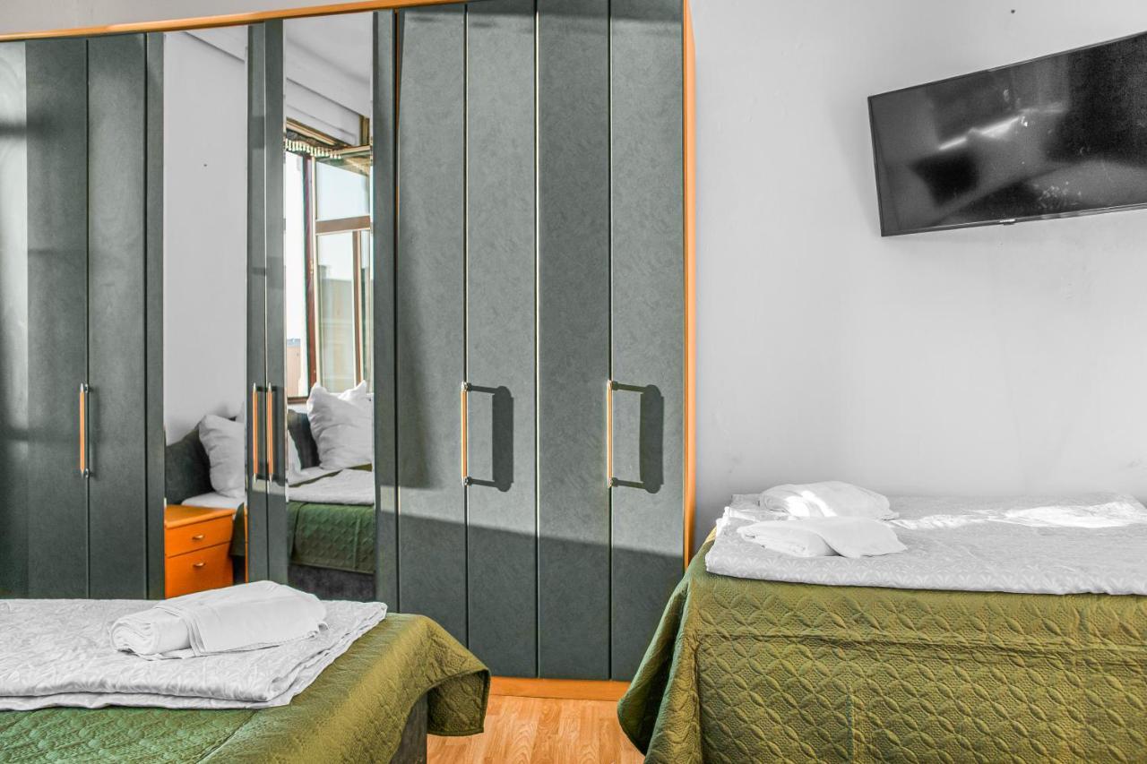 Joyful 2Br Apt. @ Millenium Tower And The Danube Виена Екстериор снимка