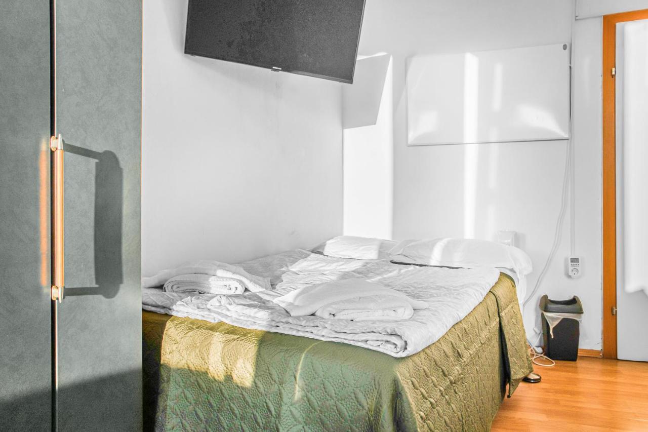 Joyful 2Br Apt. @ Millenium Tower And The Danube Виена Екстериор снимка