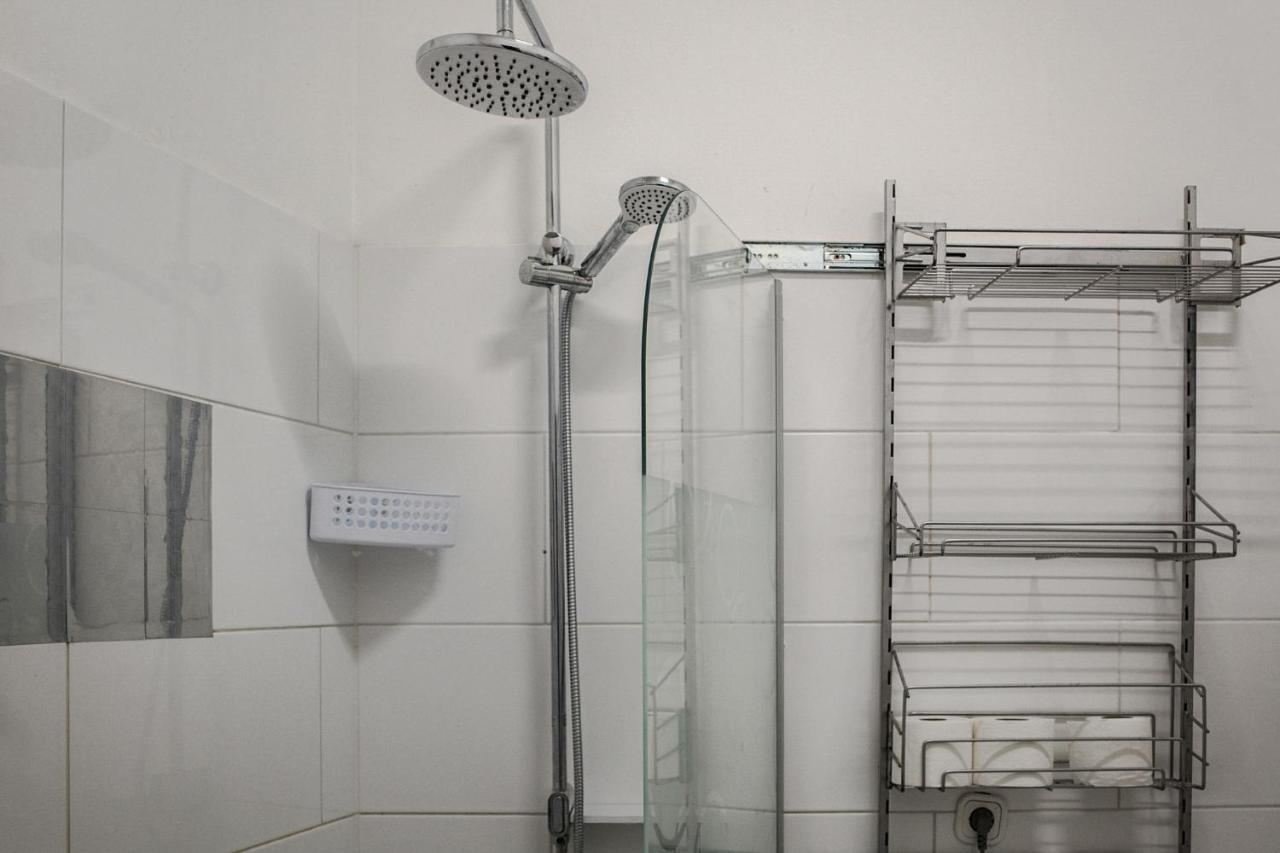 Joyful 2Br Apt. @ Millenium Tower And The Danube Виена Екстериор снимка