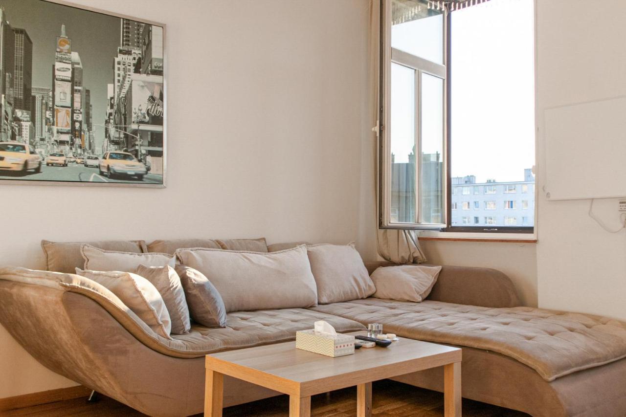 Joyful 2Br Apt. @ Millenium Tower And The Danube Виена Екстериор снимка