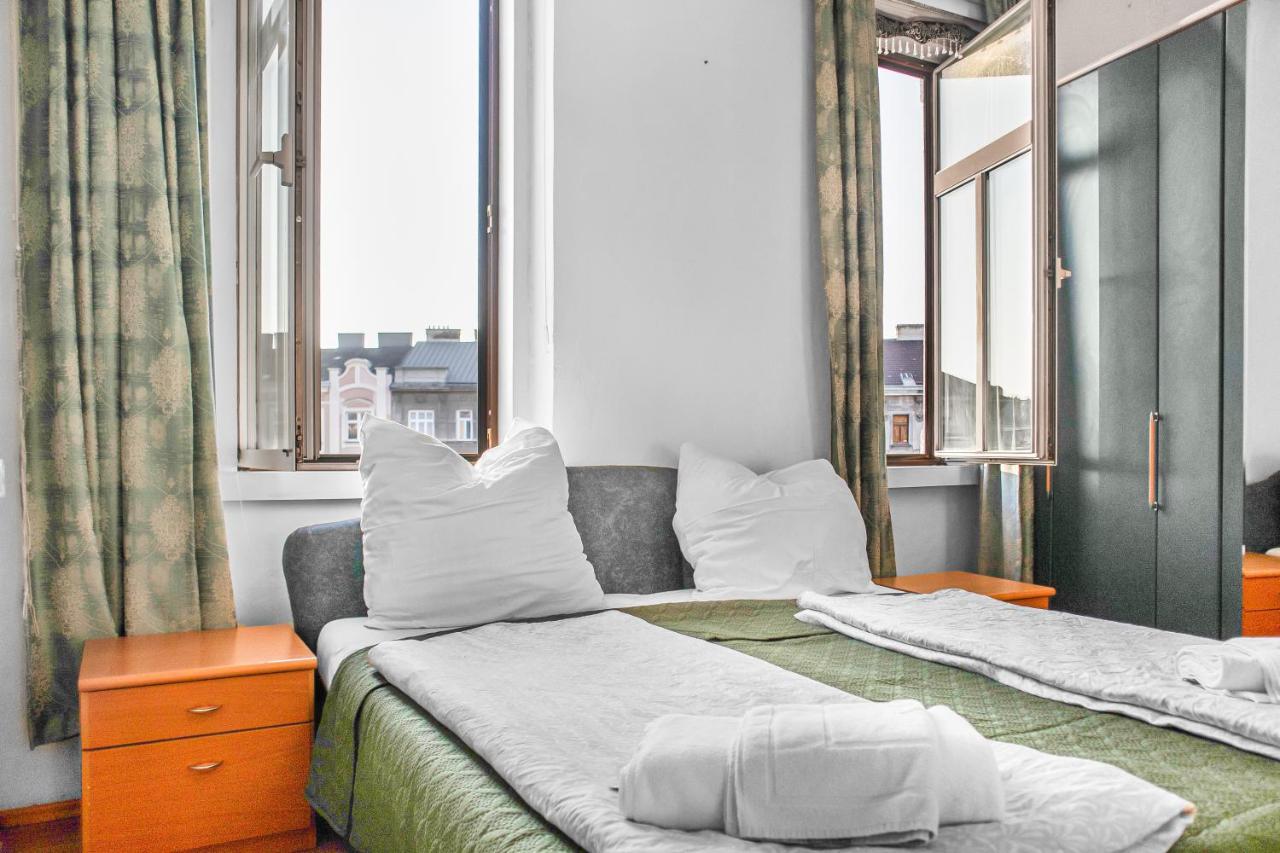 Joyful 2Br Apt. @ Millenium Tower And The Danube Виена Екстериор снимка