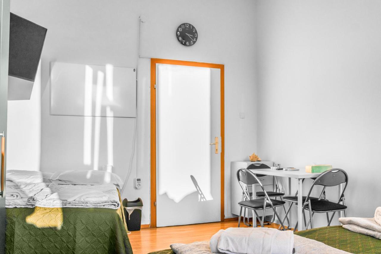 Joyful 2Br Apt. @ Millenium Tower And The Danube Виена Екстериор снимка